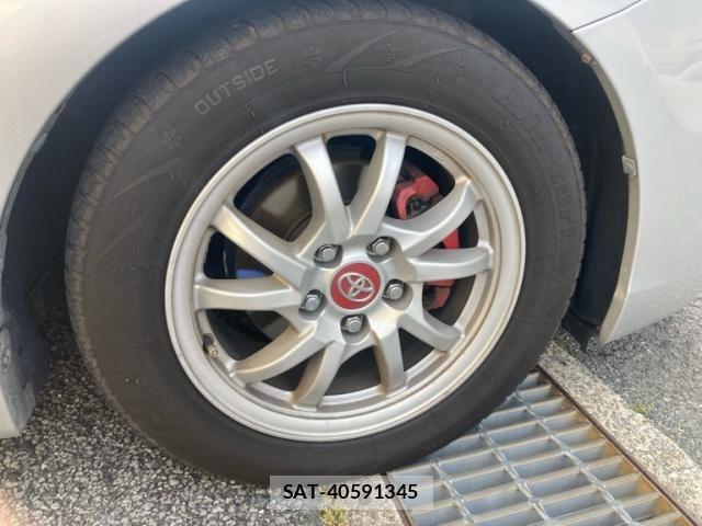 Toyota PRIUS ALPHA 2013-12 7457022-7