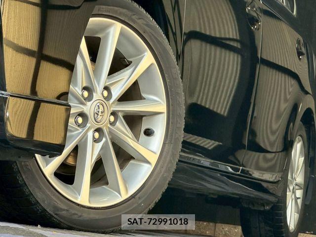 Toyota PRIUS ALPHA 2011-09 7457023-17