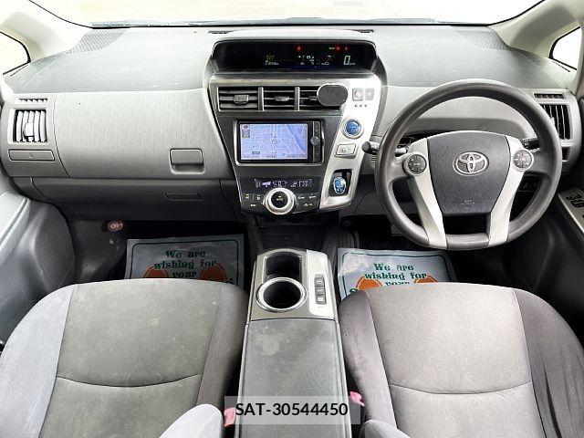 Toyota PRIUS ALPHA 2013-12 7457026-1