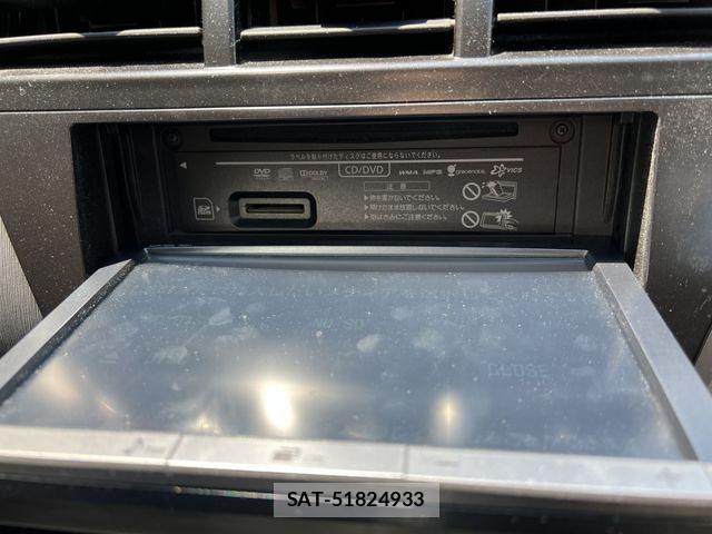 Toyota PRIUS ALPHA 2012-12 7457018-17
