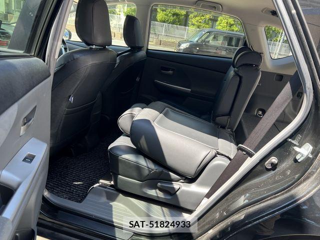 Toyota PRIUS ALPHA 2012-12 7457018-20