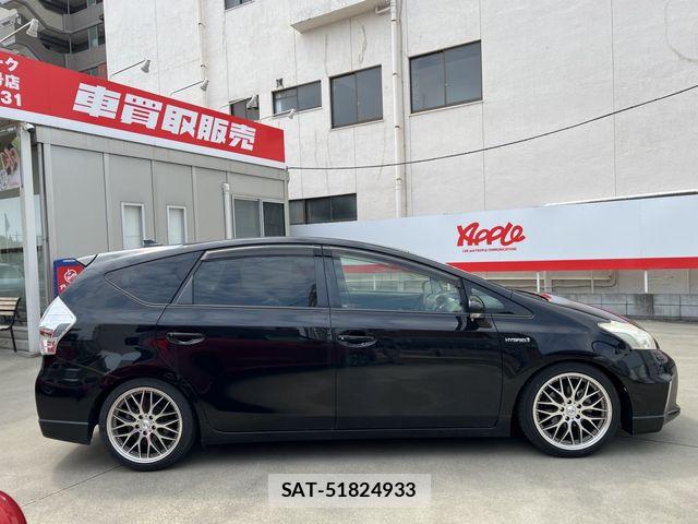 Toyota PRIUS ALPHA 2012-12 7457018-23