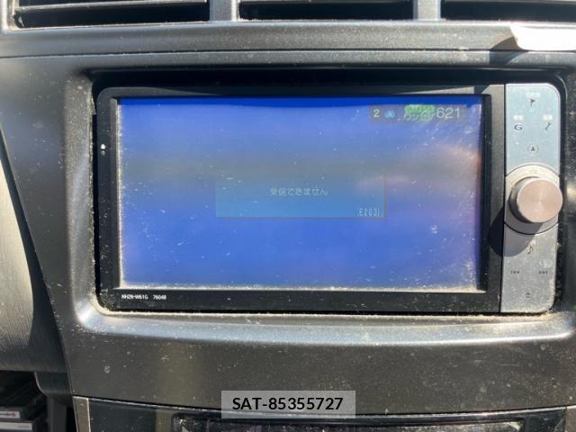 Toyota PRIUS ALPHA 2012-03 7457039-14