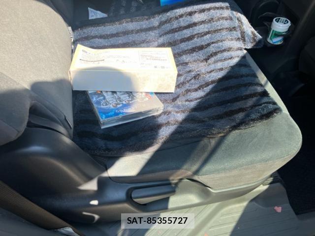 Toyota PRIUS ALPHA 2012-03 7457039-24