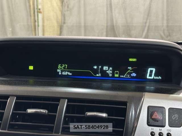 Toyota PRIUS ALPHA 2011-12 7457019-10