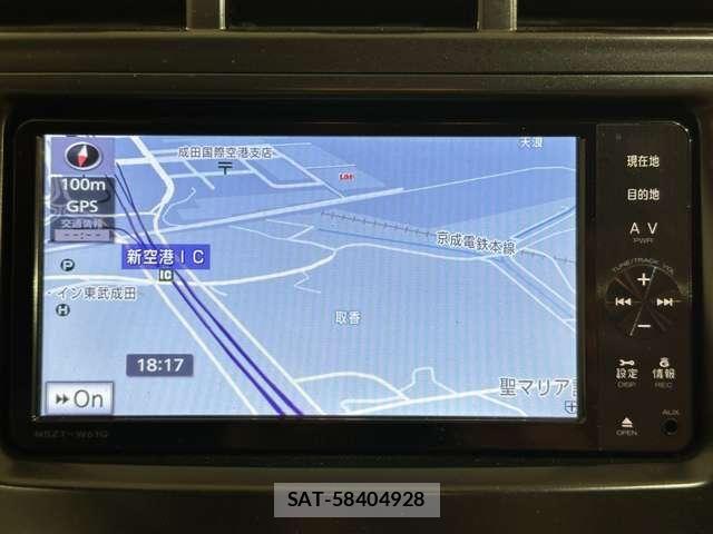 Toyota PRIUS ALPHA 2011-12 7457019-16