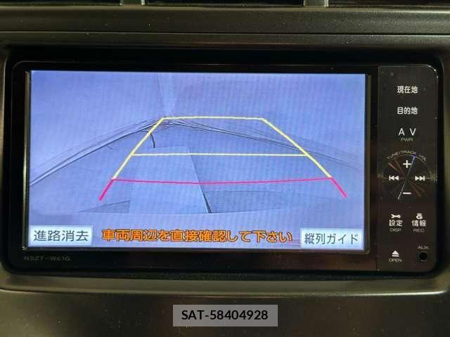 Toyota PRIUS ALPHA 2011-12 7457019-20