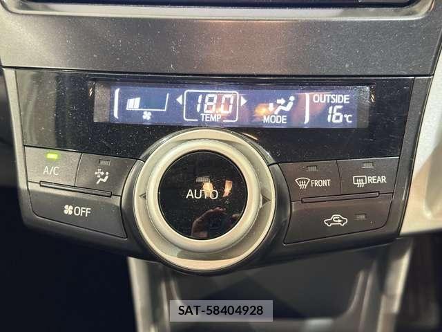 Toyota PRIUS ALPHA 2011-12 7457019-22