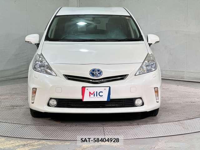 Toyota PRIUS ALPHA 2011-12 7457019-2