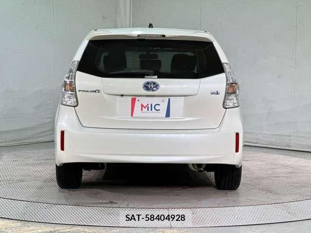 Toyota PRIUS ALPHA 2011-12 7457019-5