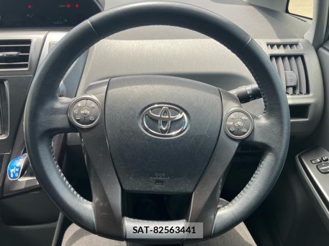 Toyota PRIUS ALPHA 2013-11 7457028-14