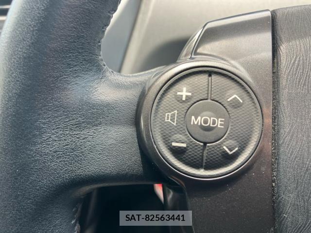 Toyota PRIUS ALPHA 2013-11 7457028-16