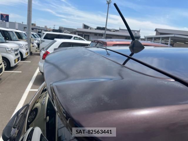 Toyota PRIUS ALPHA 2013-11 7457028-5