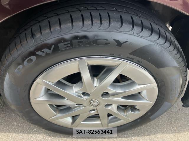 Toyota PRIUS ALPHA 2013-11 7457028-7