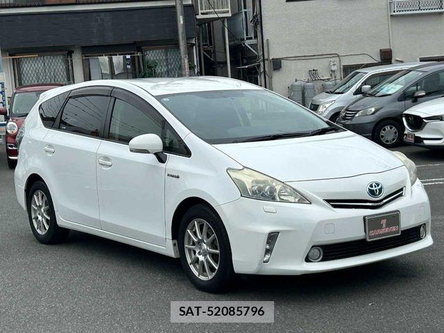 Toyota PRIUS ALPHA 2011-12 7457027-22