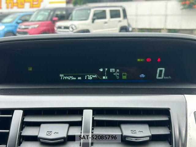 Toyota PRIUS ALPHA 2011-12 7457027-7