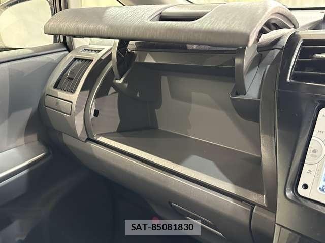 Toyota PRIUS ALPHA 2013-07 7457020-25