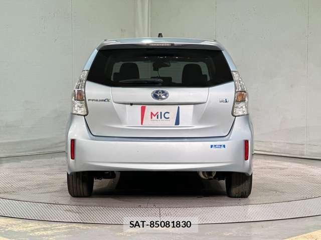 Toyota PRIUS ALPHA 2013-07 7457020-5