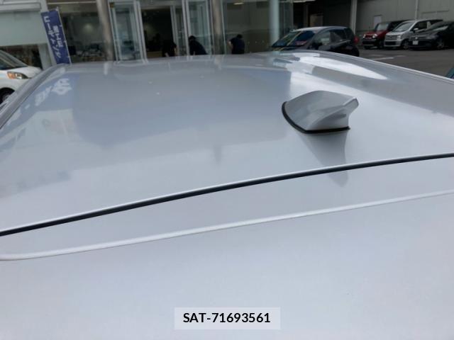 Toyota PRIUS ALPHA 2013-11 7457037-9