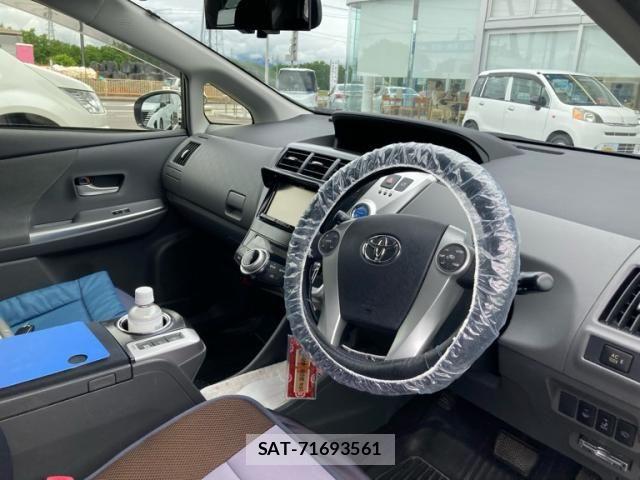 Toyota PRIUS ALPHA 2013-11 7457037-10