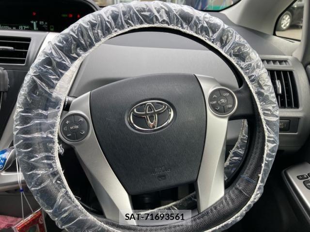 Toyota PRIUS ALPHA 2013-11 7457037-14