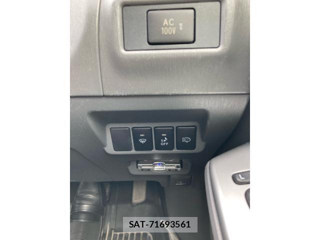 Toyota PRIUS ALPHA 2013-11 7457037-18
