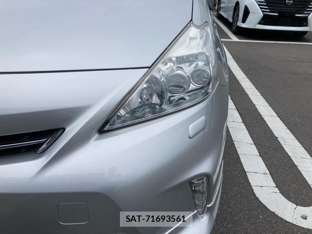 Toyota PRIUS ALPHA 2013-11 7457037-2