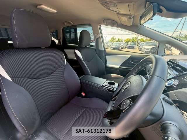 Toyota PRIUS ALPHA 2018-06 7509752-11