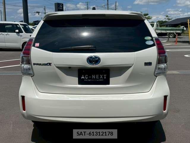Toyota PRIUS ALPHA 2018-06 7509752-15