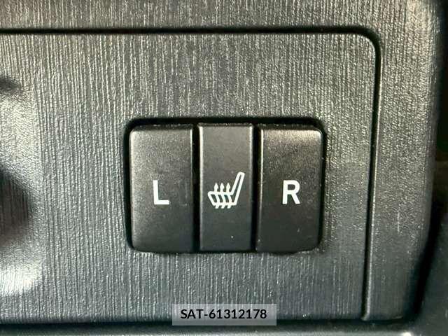 Toyota PRIUS ALPHA 2018-06 7509752-3