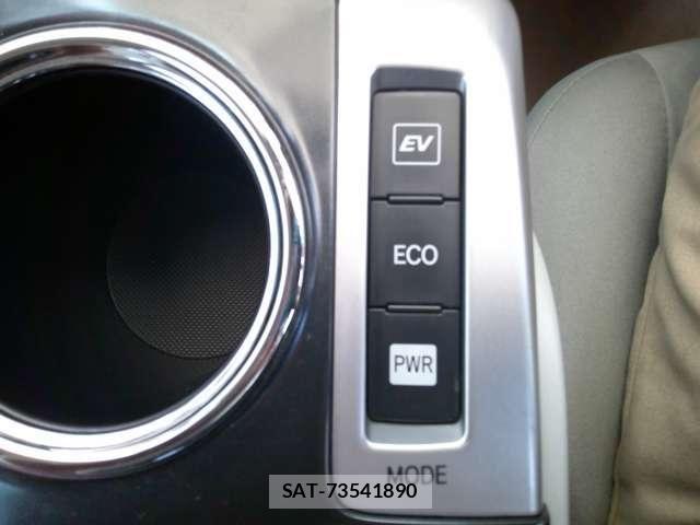 Toyota PRIUS ALPHA 2013-02 7502381-15