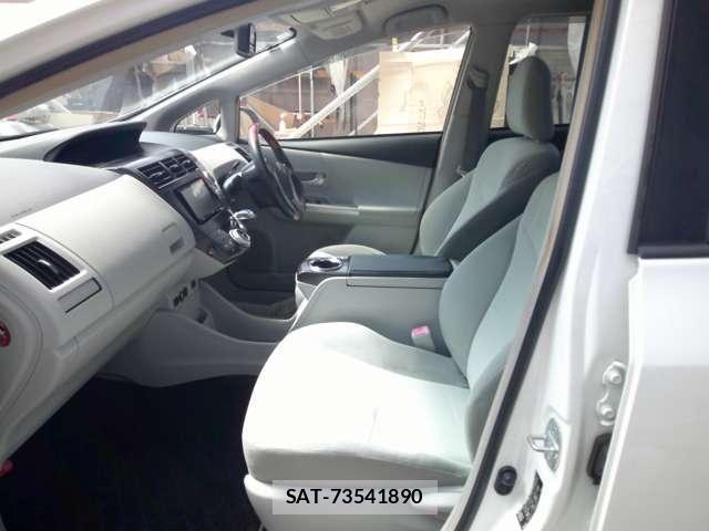 Toyota PRIUS ALPHA 2013-02 7502381-16