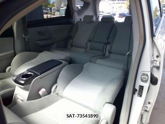 Toyota PRIUS ALPHA 2013-02 7502381-18