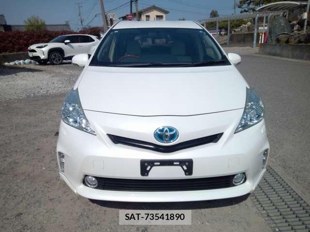 Toyota PRIUS ALPHA 2013-02 7502381-1