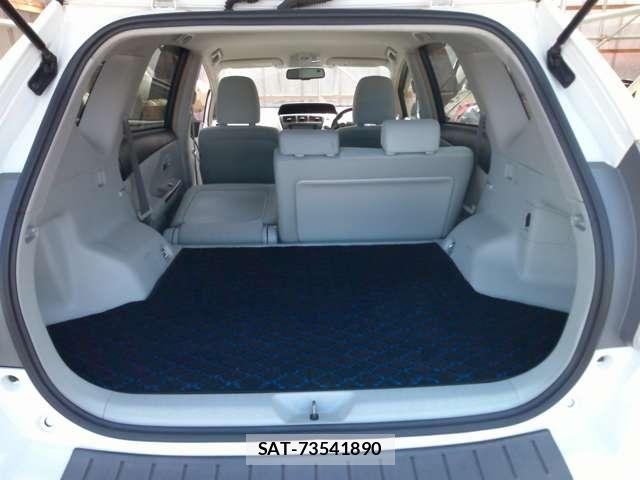 Toyota PRIUS ALPHA 2013-02 7502381-21