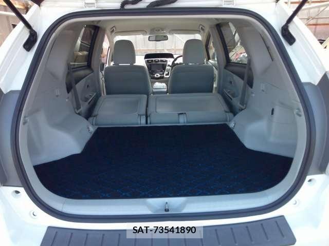 Toyota PRIUS ALPHA 2013-02 7502381-22