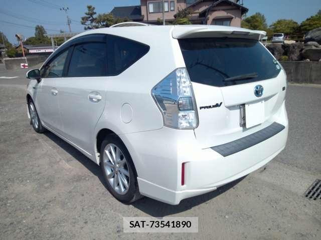 Toyota PRIUS ALPHA 2013-02 7502381-3