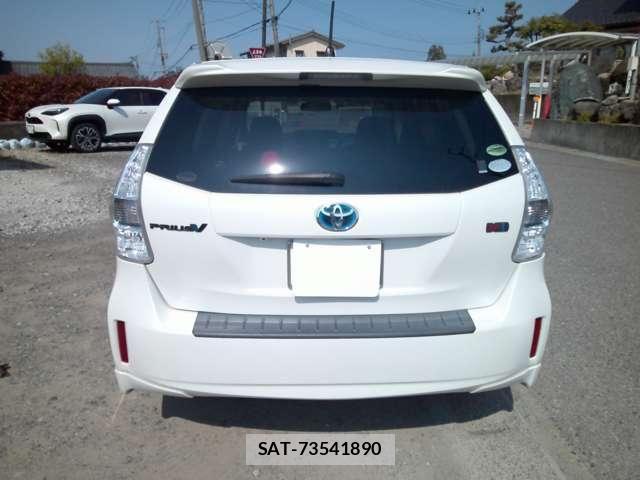 Toyota PRIUS ALPHA 2013-02 7502381-4