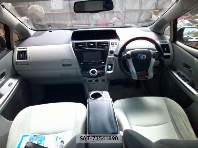 Toyota PRIUS ALPHA 2013-02 7502381-7
