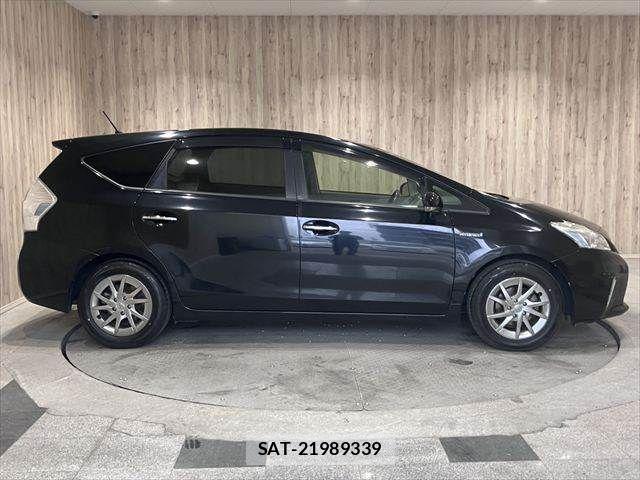 Toyota PRIUS ALPHA 2014-12 7502379-17