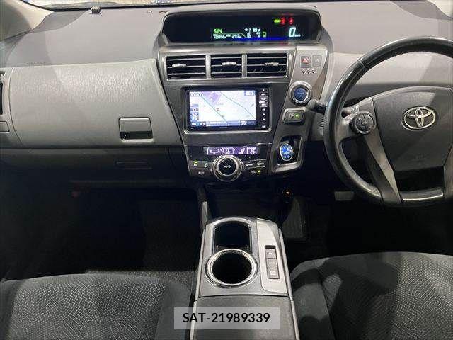 Toyota PRIUS ALPHA 2014-12 7502379-2