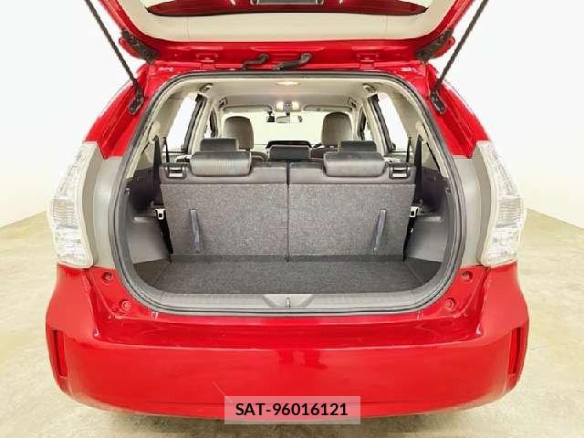 Toyota PRIUS ALPHA 2012-09 7509755-4