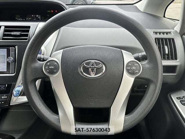 Toyota PRIUS ALPHA 2013-02 7502378-26
