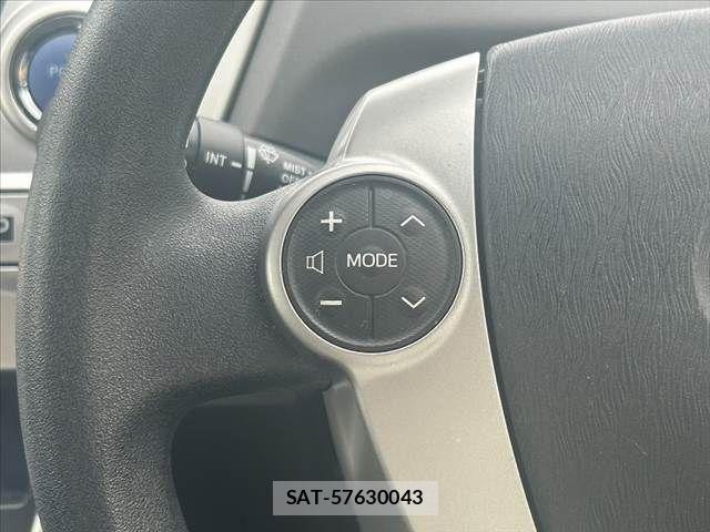 Toyota PRIUS ALPHA 2013-02 7502378-27
