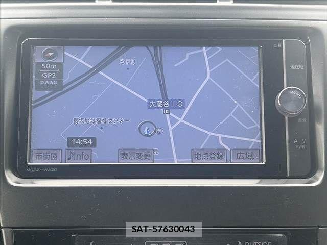 Toyota PRIUS ALPHA 2013-02 7502378-2