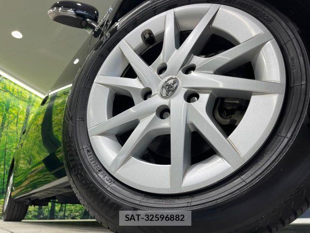 Toyota PRIUS ALPHA 2020-02 7502369-13