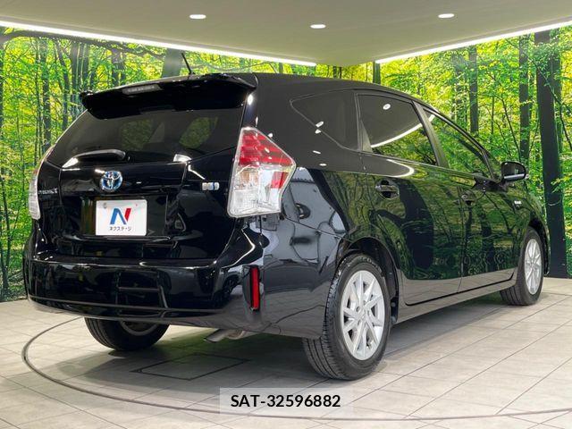 Toyota PRIUS ALPHA 2020-02 7502369-17