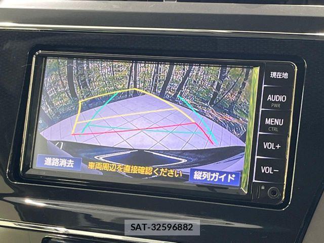 Toyota PRIUS ALPHA 2020-02 7502369-4