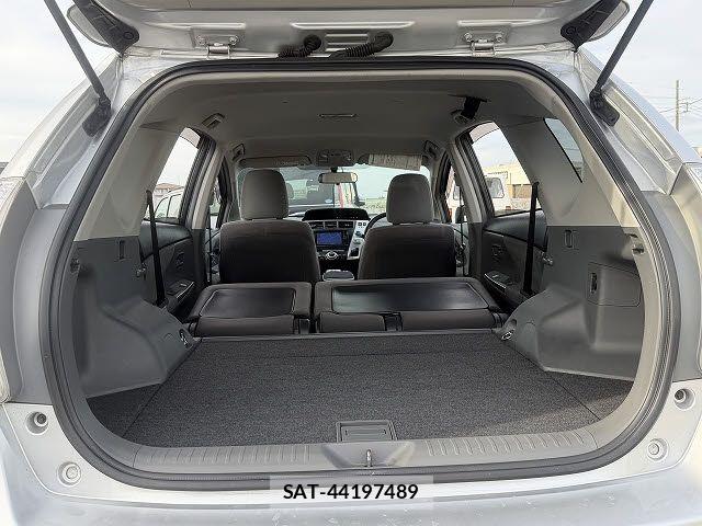Toyota PRIUS ALPHA 2013-07 7509754-10