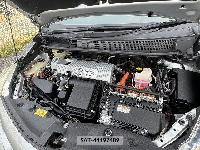 Toyota PRIUS ALPHA 2013-07 7509754-20